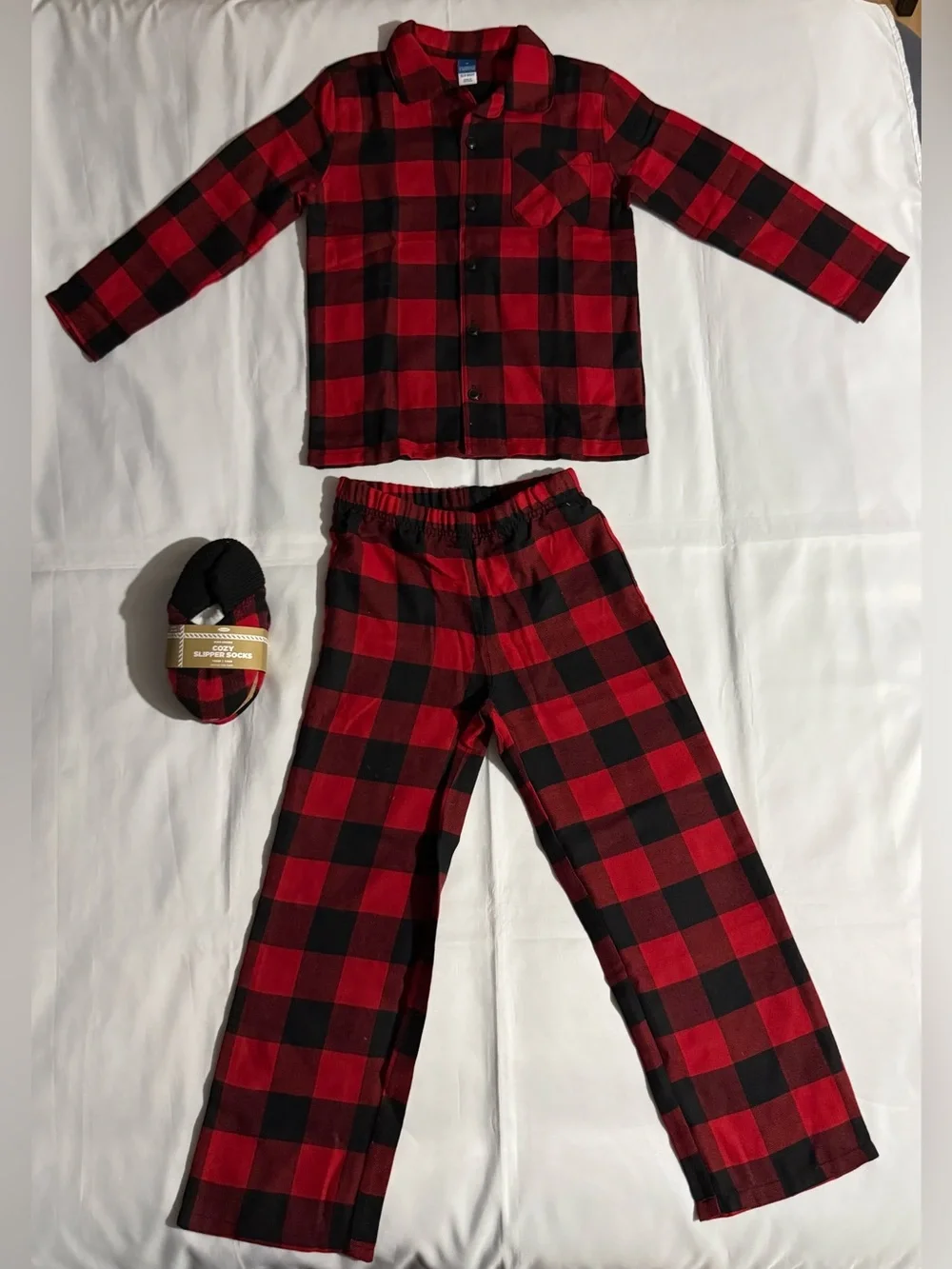 NWT Old Navy Red & Black Flannel Print Pajamas & Slippers Set